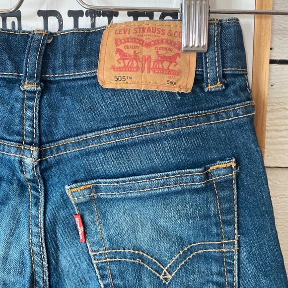 Toddler Boys Levi’s 505 Regular Jeans - Picture 8 of 10